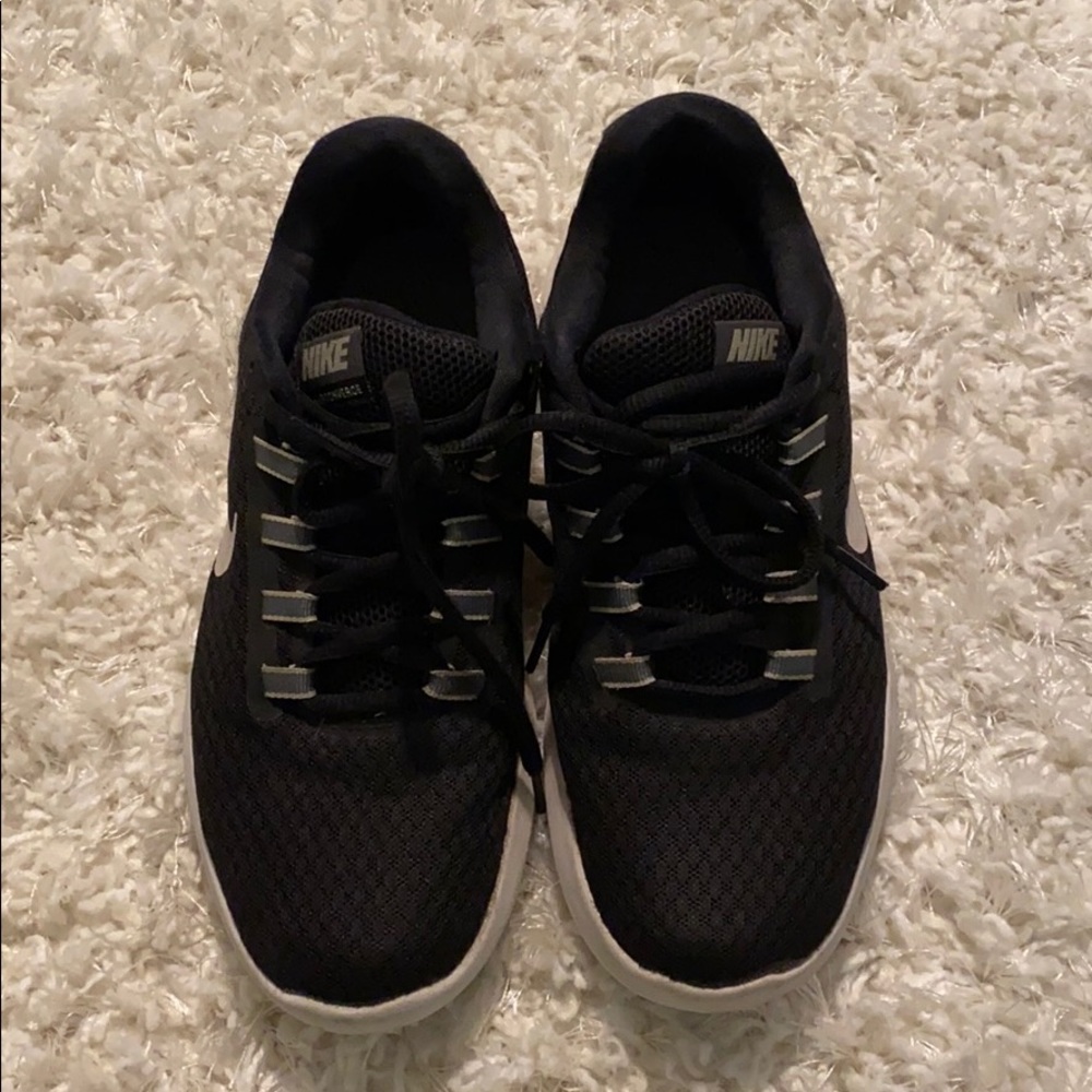 Nike women’s lunar converge training shoes